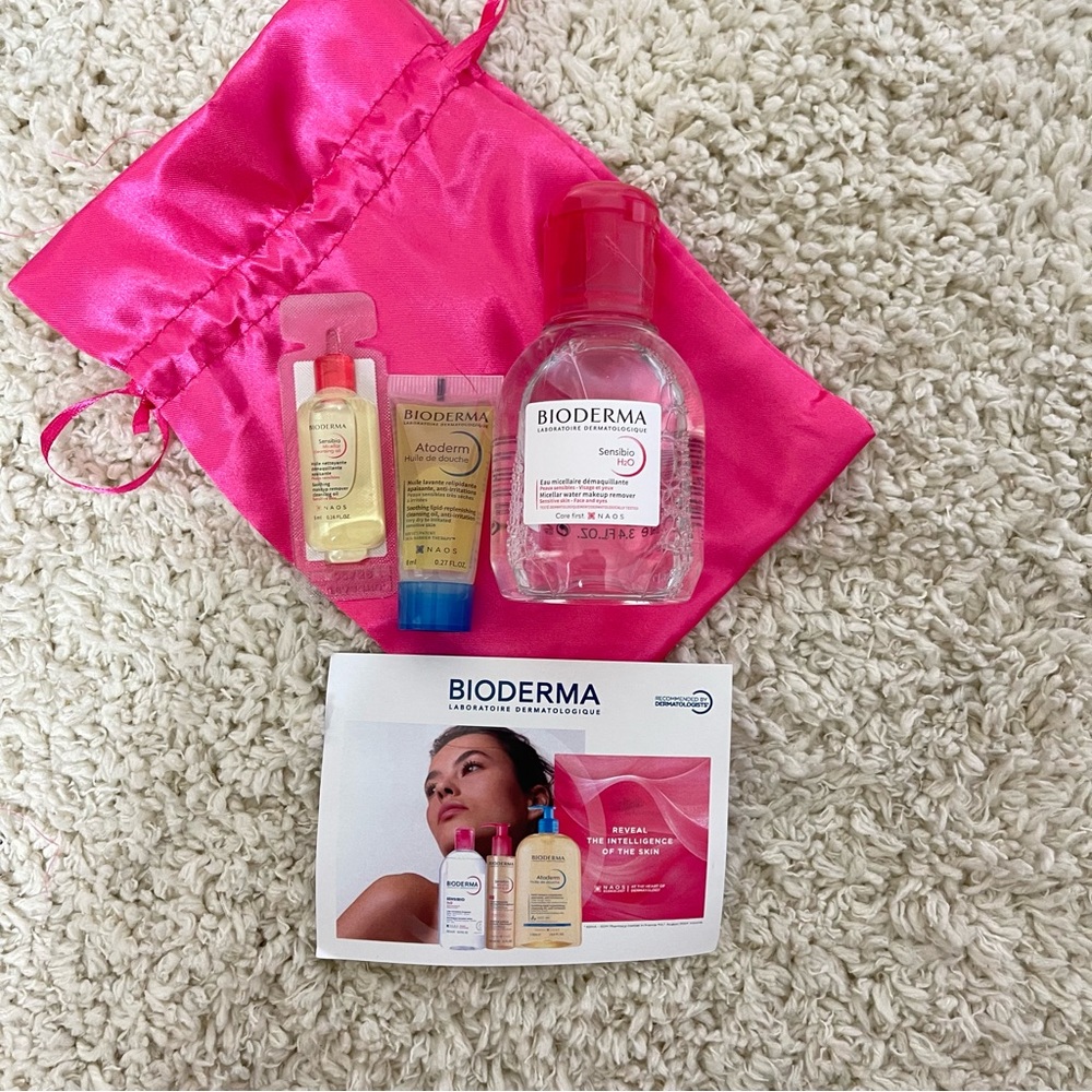 Bioderma Sensibio H2O Micellar Water Set with Pink Pouch